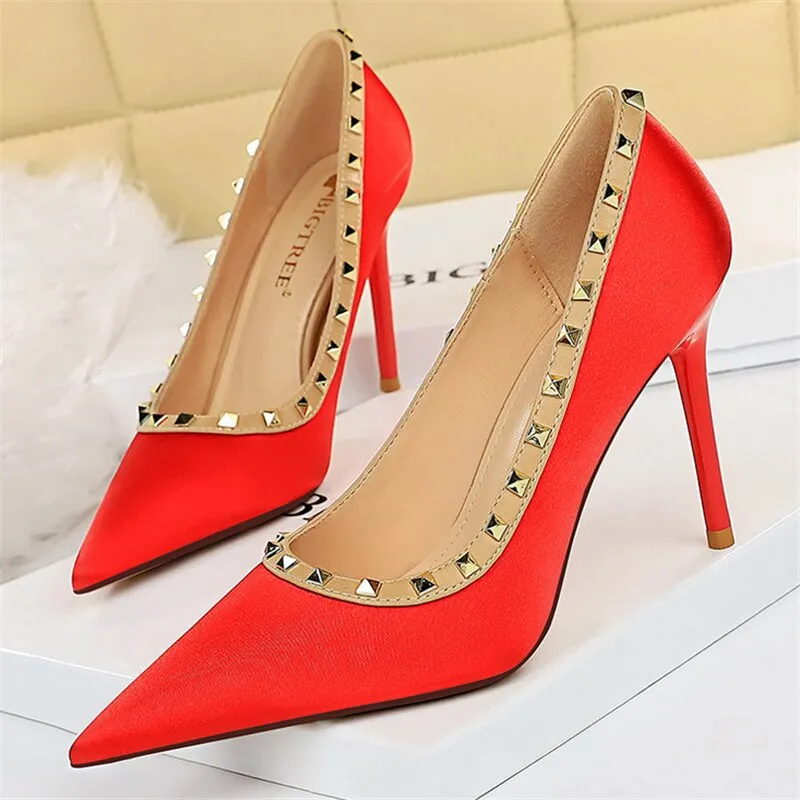 Amozae-2024 Fashion Women 9.5cm High Heels Shoes Green Rivets Office Satin Silk Pumps Lady Scarpins Plus Size 34-43 Quality Party Shoes