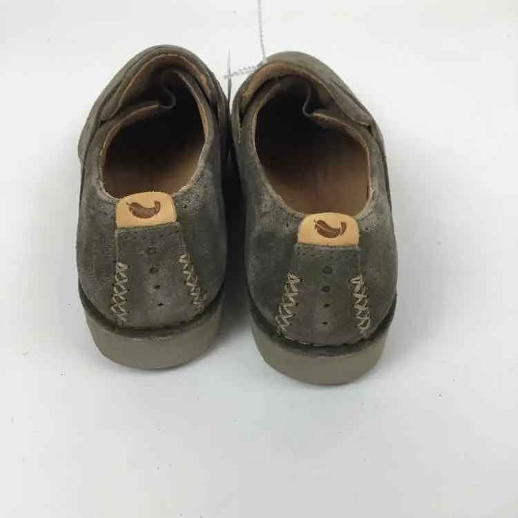 Clarks Women Size 6 Taupe suede Slip Ons Flats