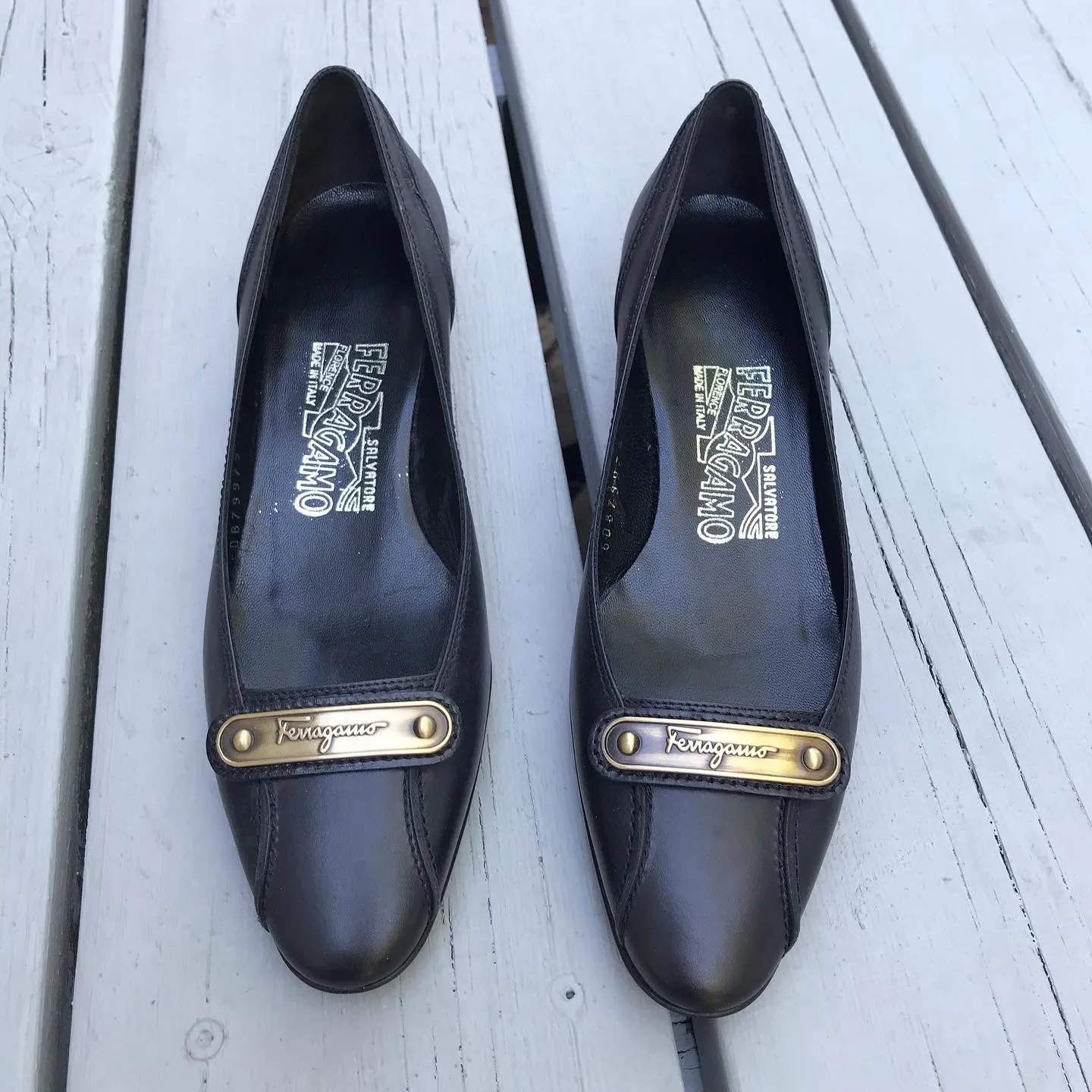 SALVATORE FERRAGAMO Leather Mid Heel Pumps